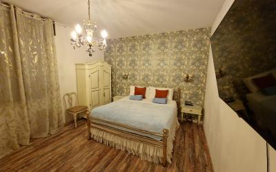 Camera Quadrupla con Bagno in Comune 