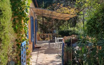 Studio Lit King-Size avec Canapu00e9-Lit