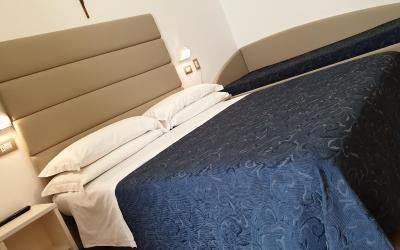 Camera Tripla Comfort