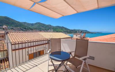 Appartamento con 1 Camera da Letto e Vista Mare 