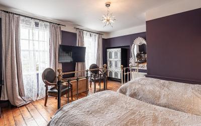 Superior Twin Room