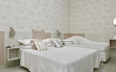 Camera Quadrupla Comfort 