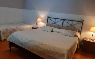 Camera Tripla Deluxe 