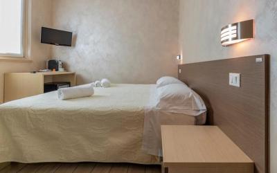 Camera Matrimoniale/Doppia con Letti Singoli