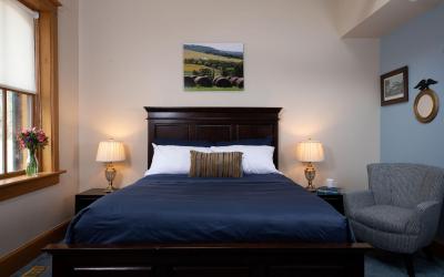 Double Room with Private Bathroom