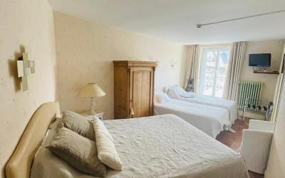 Chambre Familiale avec Salle de Bains
