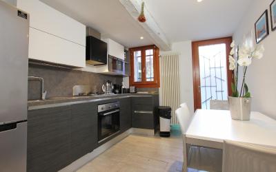 Appartamento con 2 Camere da Letto