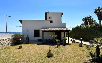Villa con Vista Mare