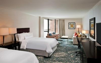 Studio Suite, Studio Suite, Corner room