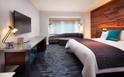 Cozy, Guest room, 1 King, No view, Low floor