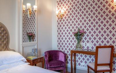 Camera Classic Matrimoniale/Doppia con Letti Singoli con Vista Lago