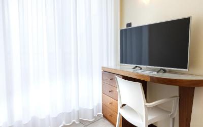 Camera Tripla Superior con Vista Mare