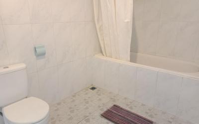 Kamar Economy Double atau Twin Kamar Economy Double atau Twin