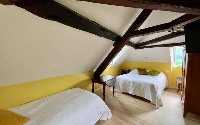 Chambre Familiale avec Salle de Bains Privative Chambre Familiale avec Salle de Bains Privative