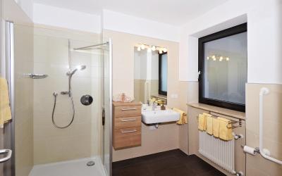 Appartamento con 2 Camere da Letto Appartamento con 2 Camere da Letto