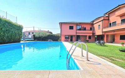 Appartamento con Vista Giardino