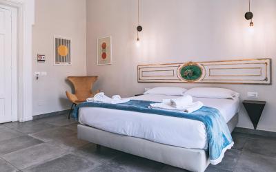 Camera Queen Superior