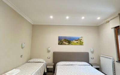 Camera Tripla Comfort