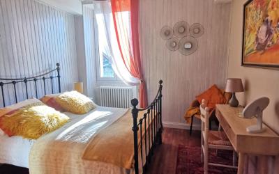 Chambre Double avec Salle de Bains Commune