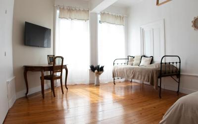 Chambre Lit Queen-Size - Vue sur Jardin