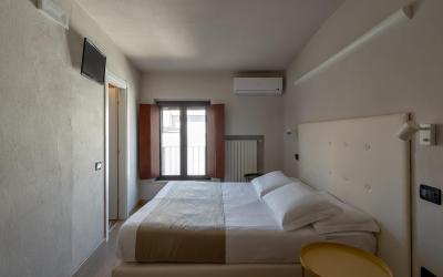 Camera Matrimoniale/Doppia con Letti Singoli