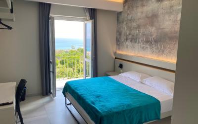 Suite Queen con Vista Mare Suite Queen con Vista Mare
