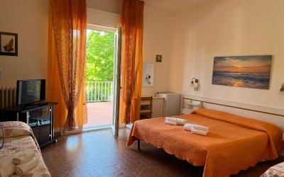 Camera Familiare con Terrazza 