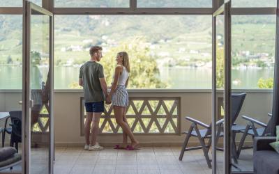 Camera Matrimoniale con Vista Lago