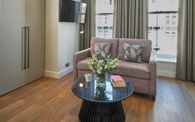 One Bedroom Open Plan Apartment with Sofa Bed