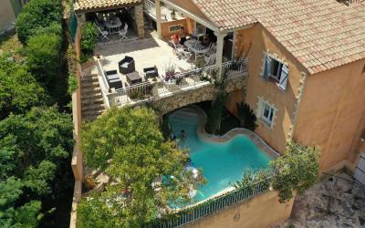 Villa Villa