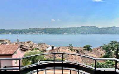 Appartamento con 3 Camere da Letto