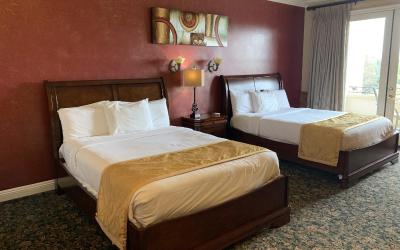 Standard Queen Room