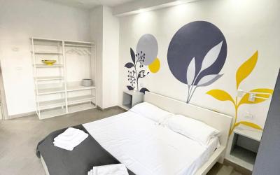 Camera Matrimoniale con Balcone e Vista Mare