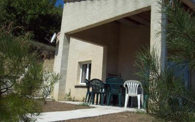 Maison de Vacances Indu00e9pendante 4 Chambres avec Cheminu00e9e (10 Personnes) Maison de Vacances Indu00e9pendante 4 Chambres avec Cheminu00e9e (10 Personnes)