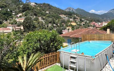 Chambre Triple avec Salle de Bains Privative