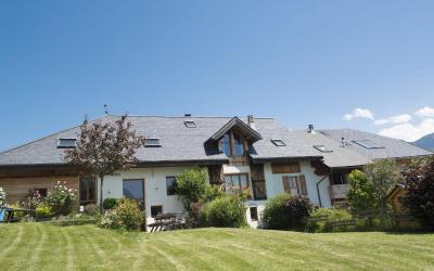 Maison de Vacances Six Chambres Maison de Vacances Six Chambres