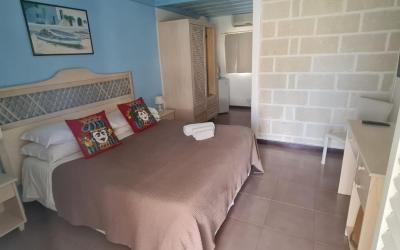 Camera Matrimoniale con Vista Giardino