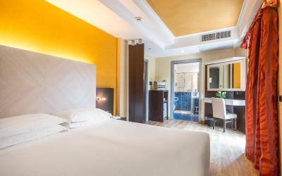 Camera Matrimoniale con Balcone e Accesso Disabili