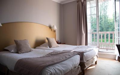 Chambre Double ou Lits Jumeaux Chambre Double ou Lits Jumeaux