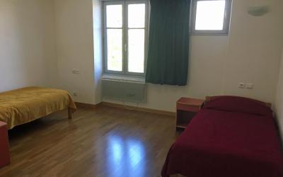 Chambre Double - Accessible aux Personnes u00e0 Mobilitu00e9 Ru00e9duite  Chambre Double - Accessible aux Personnes u00e0 Mobilitu00e9 Ru00e9duite