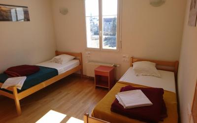 Chambre Familiale Adaptu00e9e aux Personnes u00e0 Mobilitu00e9 Ru00e9duite Chambre Familiale Adaptu00e9e aux Personnes u00e0 Mobilitu00e9 Ru00e9duite