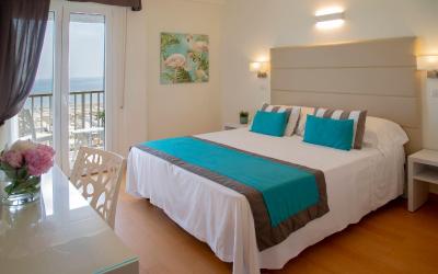 Camera Classic Matrimoniale/Doppia con Letti Singoli con Vista Mare Frontale