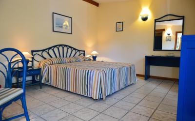 Camera Familiare (2 Adulti + 1 Bambino) 