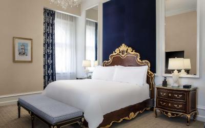 One-Bedroom King Suite