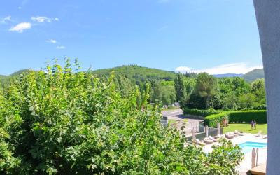 Chambre Triple u2013 Vue sur Montagne