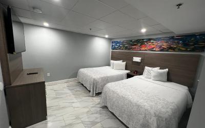Suite with Two Double Beds with Kitchen Smoke Free