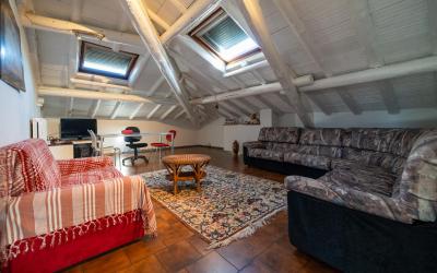 Appartamento con 2 Camere da Letto