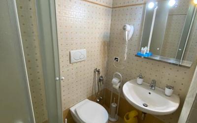 Camera Tripla Classic