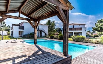 Appartement - Vue sur Piscine 
