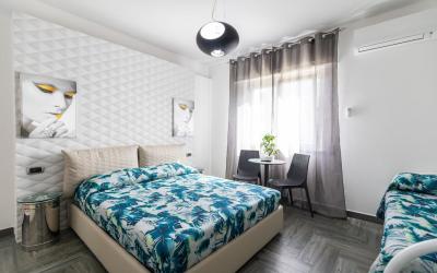 Camera Tripla Deluxe 